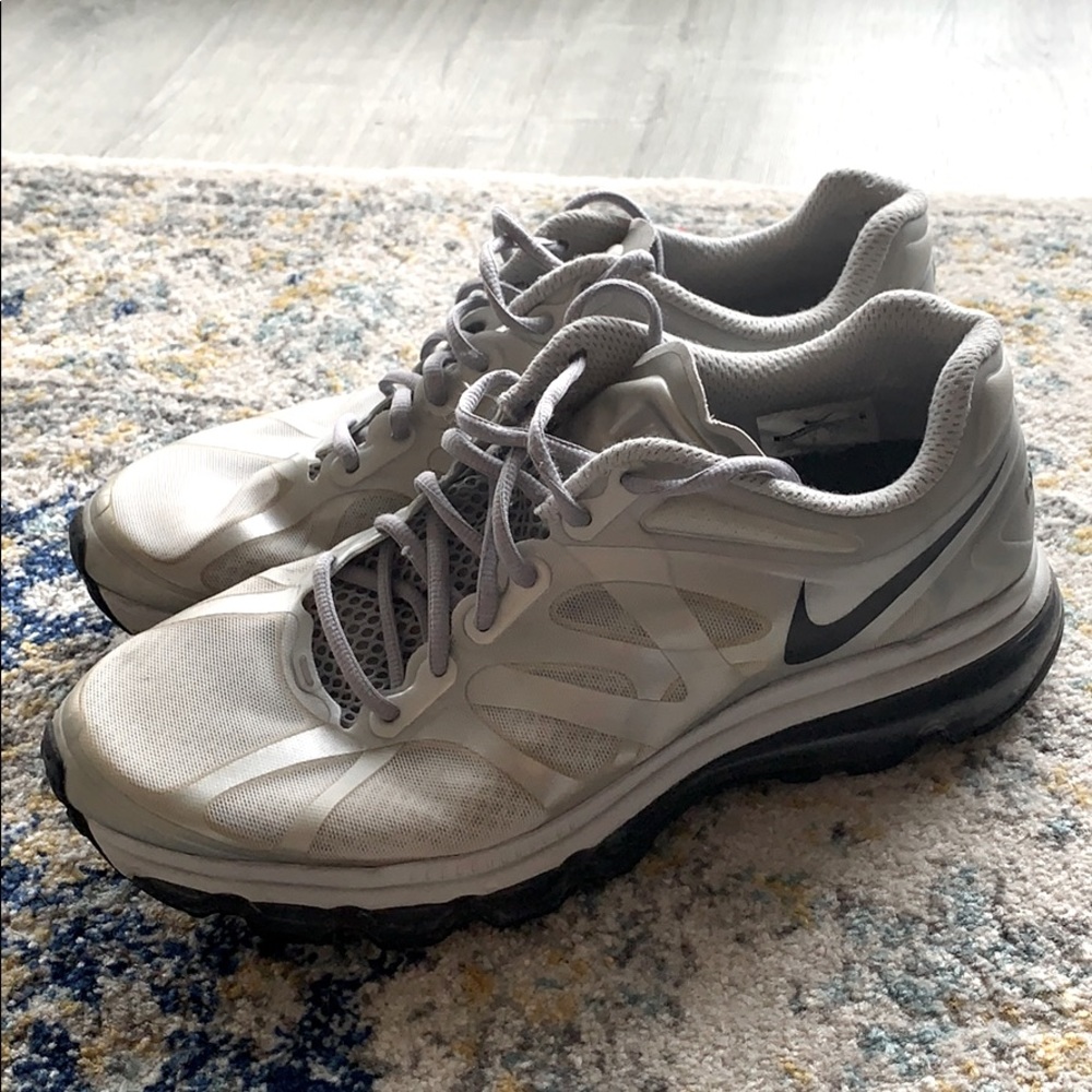 Men’s Nike Air Max Athletic Shoes (US - size 10)